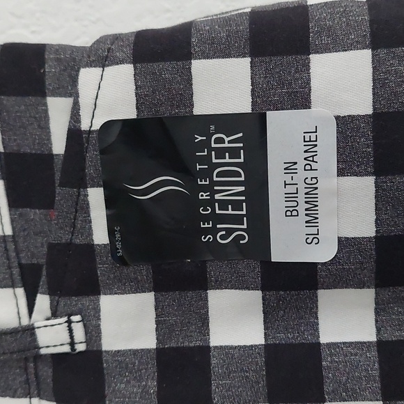 ST. JOHN'S BAY capri pants NWT - Picture 3 of 13